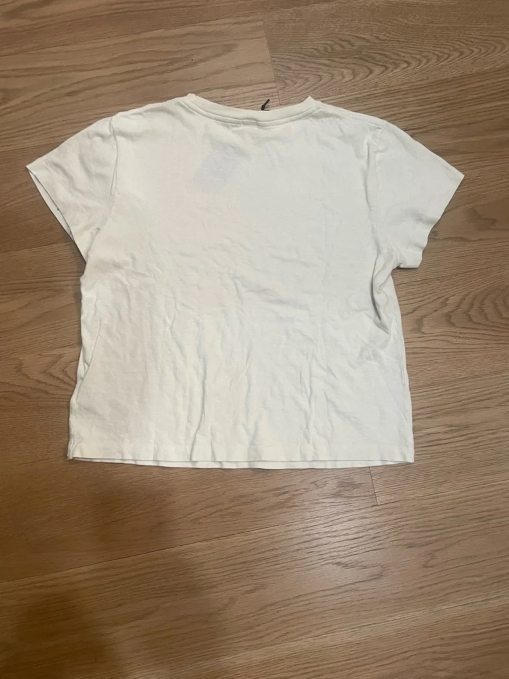 Re/Done Off White Graphic Tee with Multicolor Retro Pool Print - Picture 4 of 4